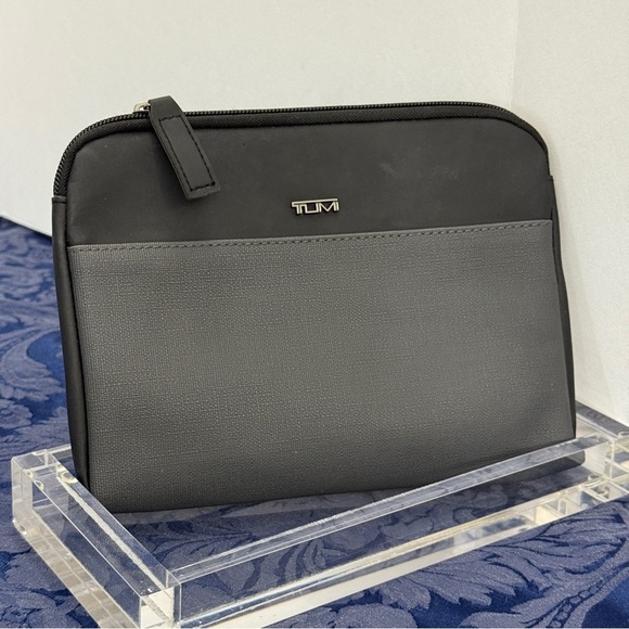 TUMI Travel Size Toiletry Zipper Pouch - Picture 1 of 6